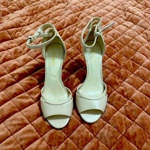 Light pink/nude Nine West heels